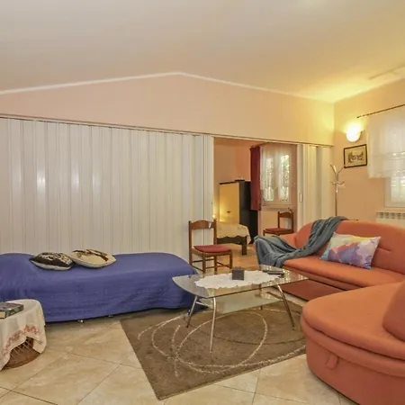 Dalibor In Jakacici - Haus Fuer 2-4 Personen Vakantiehuis