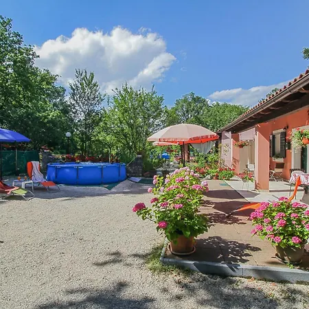 別荘 Dalibor In Jakacici - Haus Fuer 2-4 Personen Gračišće