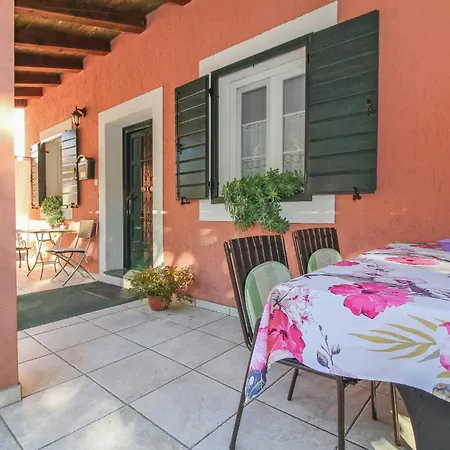 別荘 Dalibor In Jakacici - Haus Fuer 2-4 Personen Gračišće